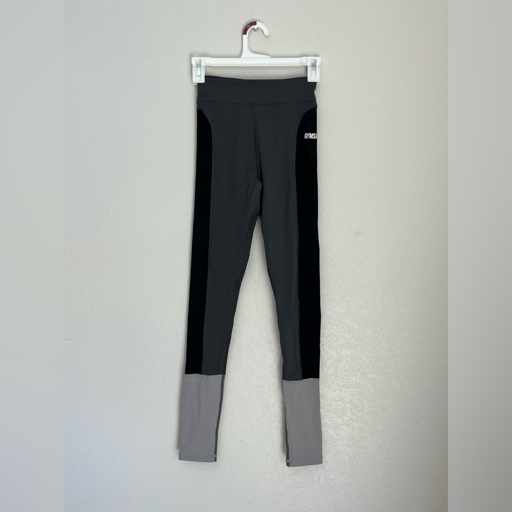 SOLD | Gymshark Illusion Leggings
